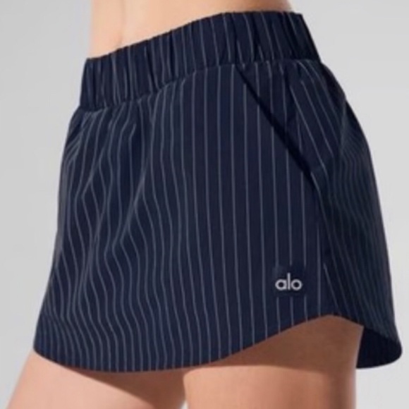 Alo Yoga Pinstripe Daylight Mini Skirt Navy/Ivory S - Picture 2 of 9